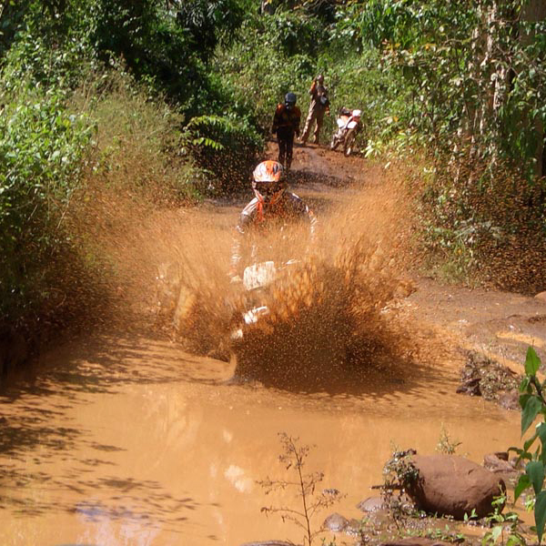 Motorradreisen Kambodscha Kratie Dschungel Hauptstadt